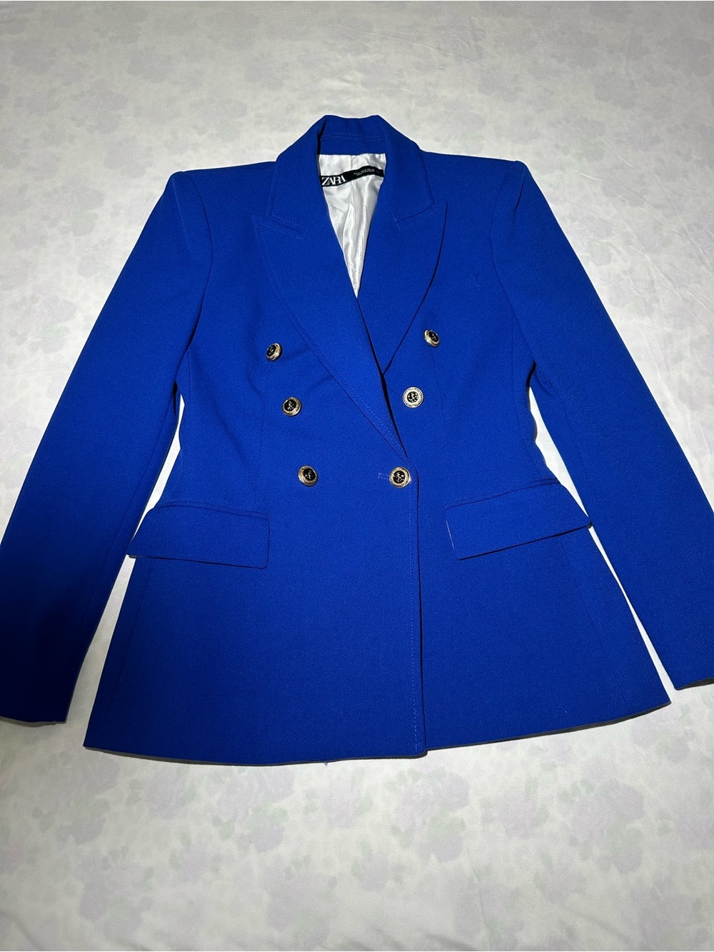 ZARA Women's Blue Double-Breasted Peak
Lapel Blazer S Gold Buttons Polyester